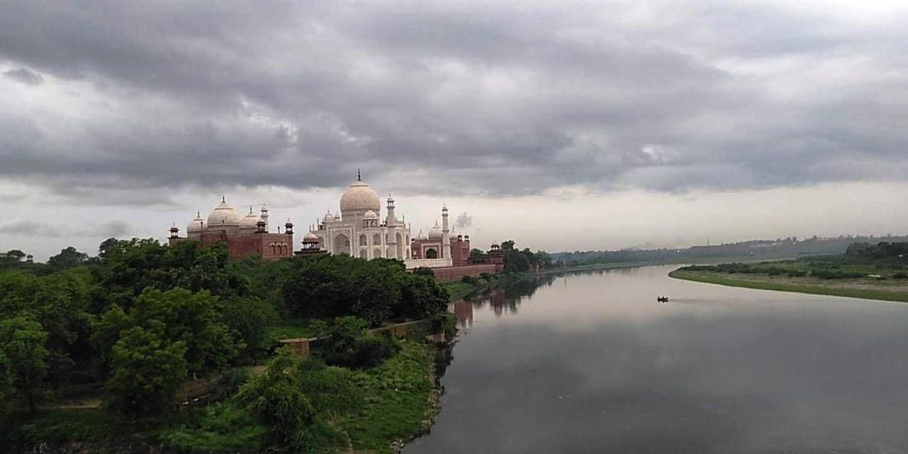 Zigzag Homestay Agra  Buitenkant foto
