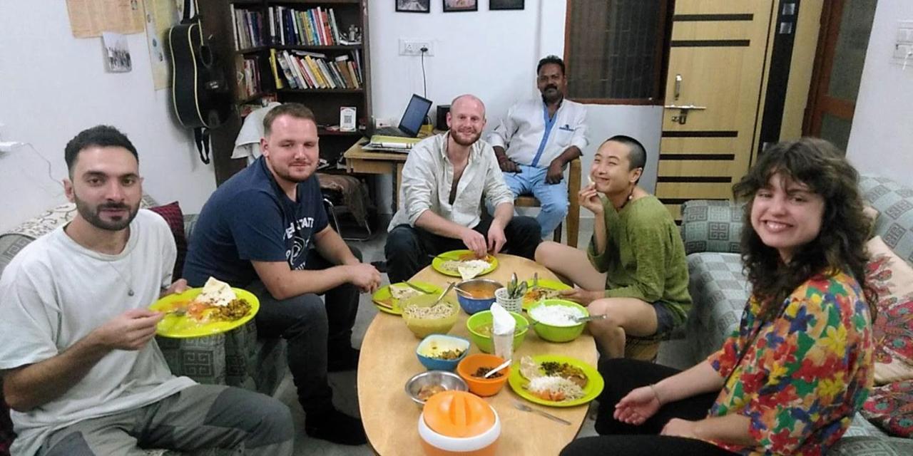 Zigzag Homestay Agra  Buitenkant foto