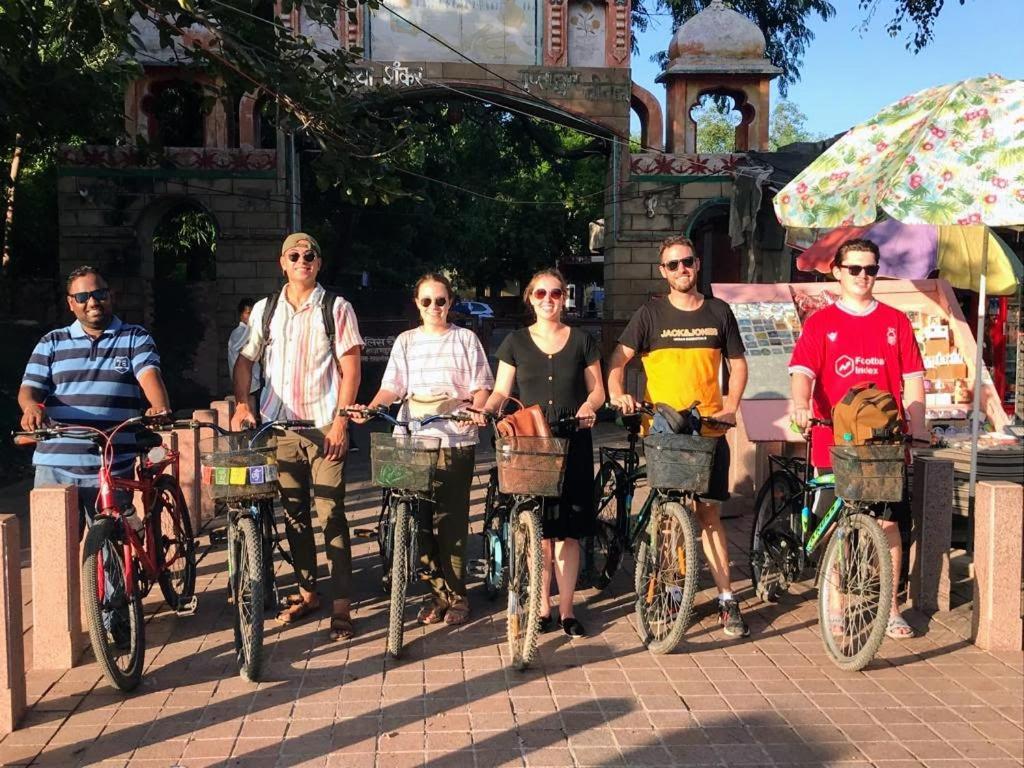 Zigzag Homestay Agra  Buitenkant foto