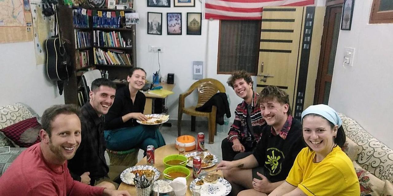 Zigzag Homestay Agra  Buitenkant foto