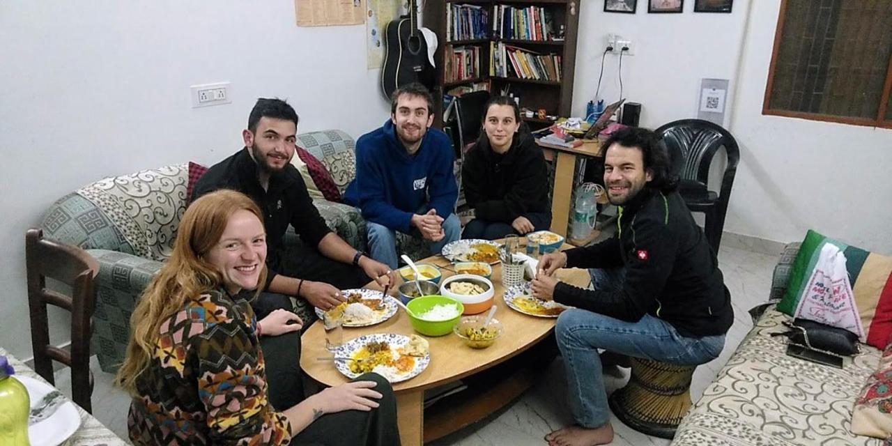 Zigzag Homestay Agra  Buitenkant foto