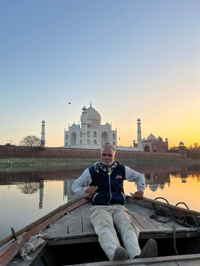 Zigzag Homestay Agra  Buitenkant foto