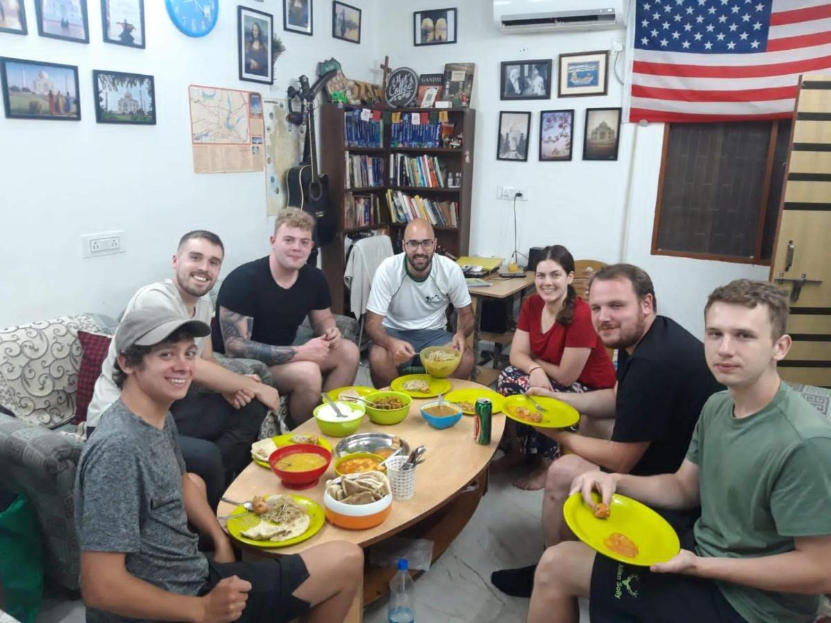 Zigzag Homestay Agra  Buitenkant foto