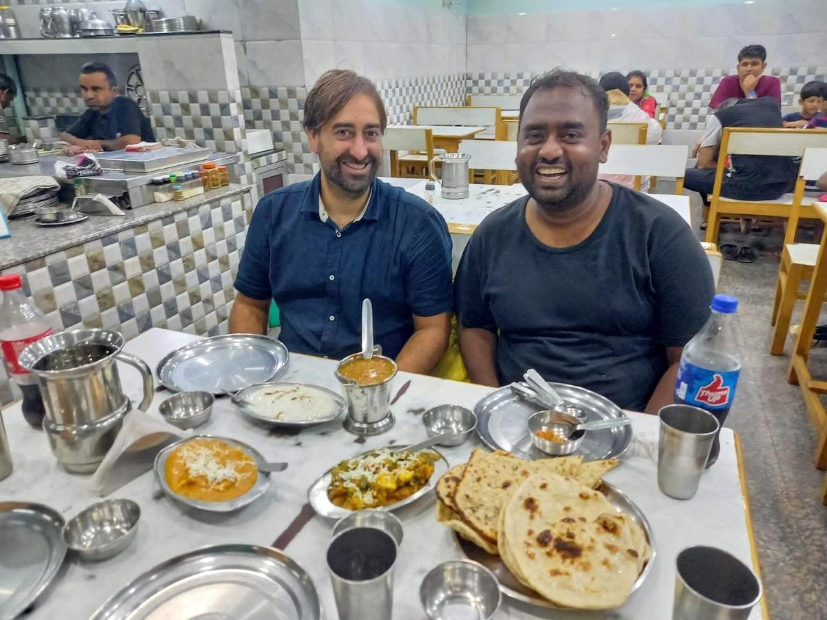 Zigzag Homestay Agra  Buitenkant foto