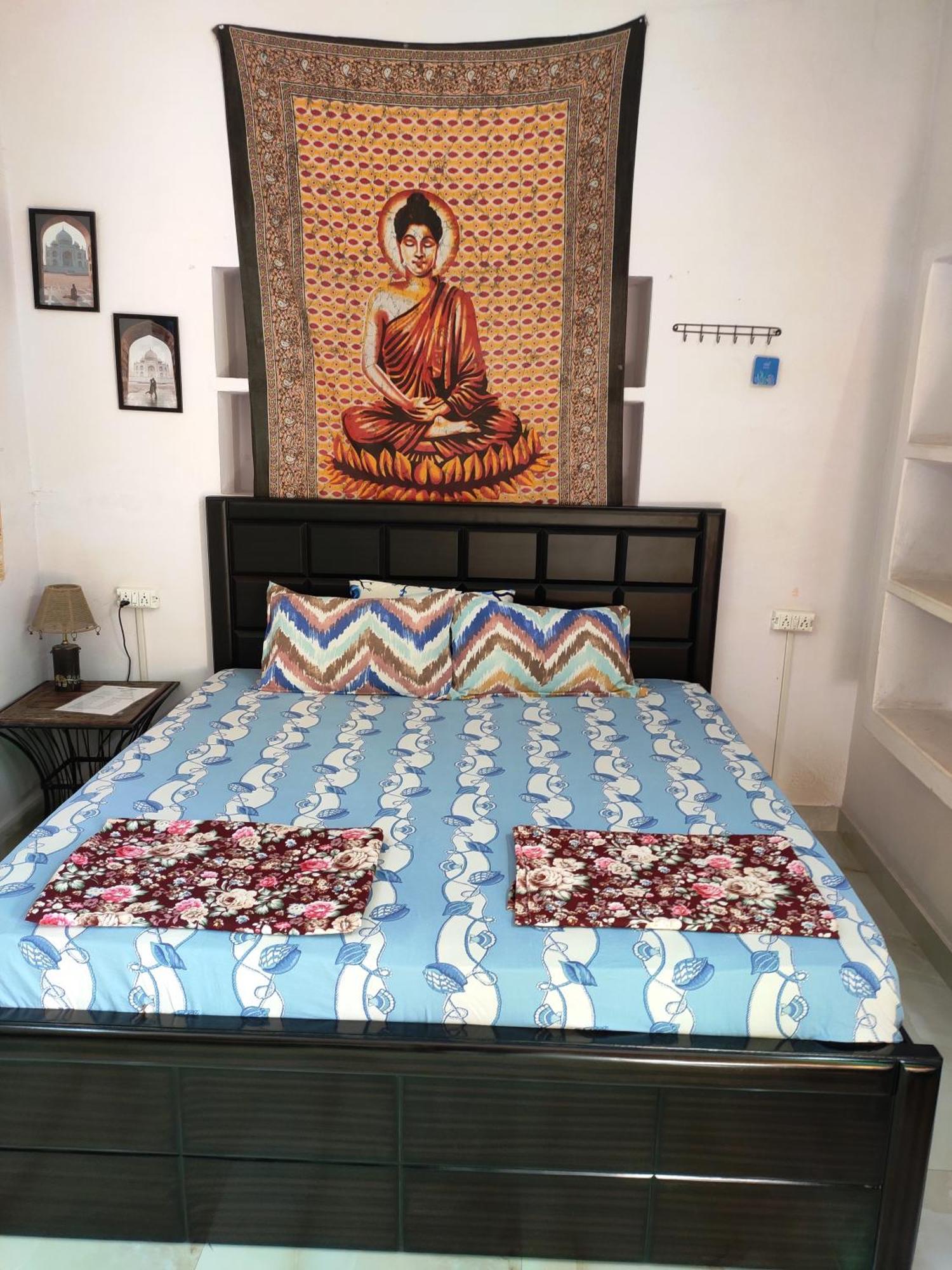 Zigzag Homestay Agra  Buitenkant foto
