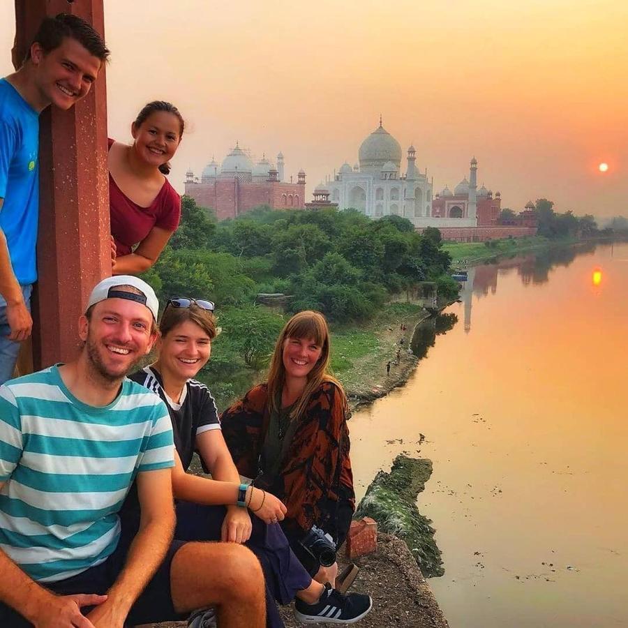 Zigzag Homestay Agra  Buitenkant foto