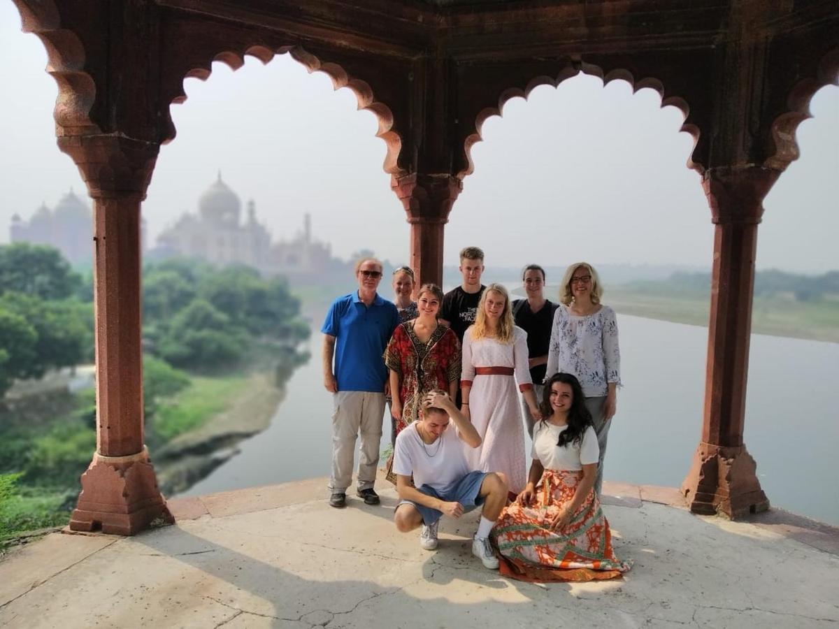Zigzag Homestay Agra  Buitenkant foto